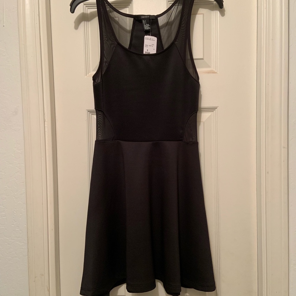 Size S - Never worn - black Forever 21 dress